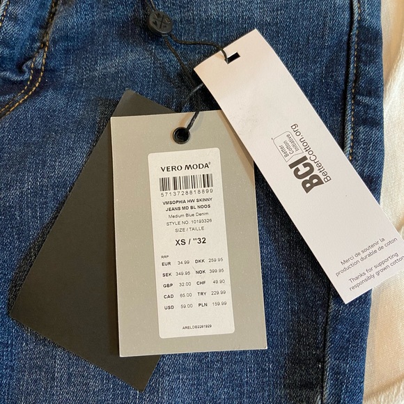 Vero Moda High Rise Skinny Jeans - Picture 4 of 5